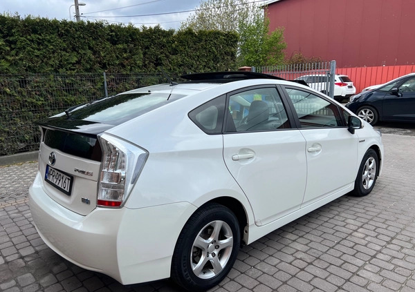 Toyota Prius cena 38900 przebieg: 224000, rok produkcji 2009 z Tłuszcz małe 596